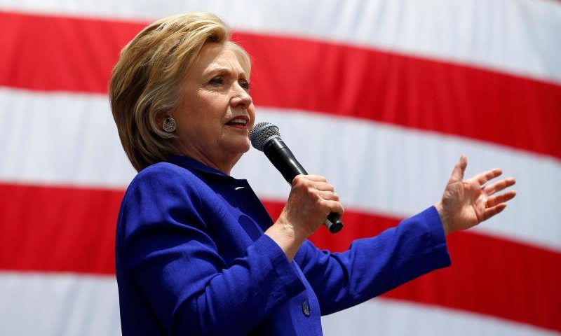 Photo of Hillary Clinton giving a speech